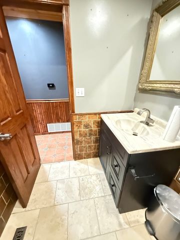 1030 Crescent Court, Round Lake Beach, IL 60073