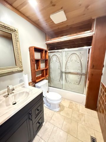 1030 Crescent Court, Round Lake Beach, IL 60073