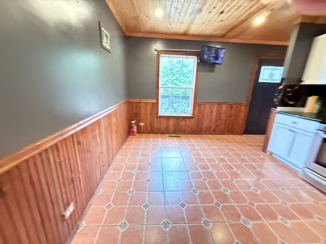 1030 Crescent Court, Round Lake Beach, IL 60073