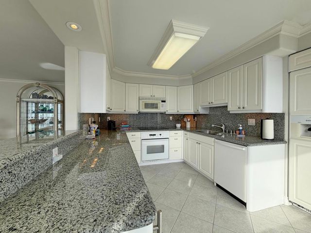 1770 Avenida Del Mundo 809, Coronado, CA 92118