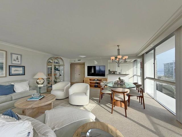 1770 Avenida Del Mundo 809, Coronado, CA 92118