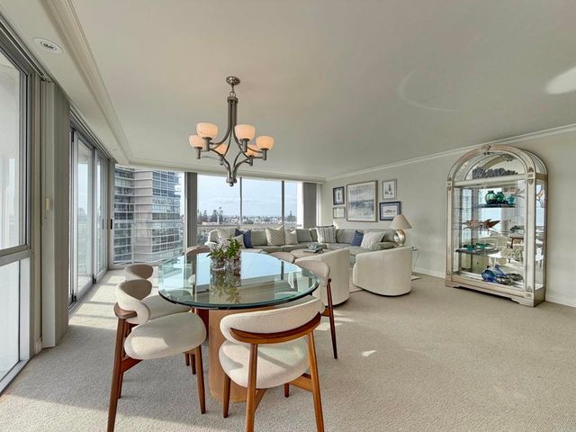 1770 Avenida Del Mundo 809, Coronado, CA 92118