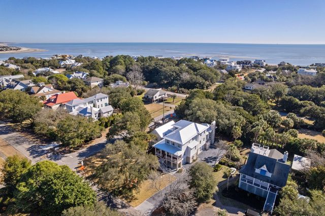 2923 Middle Street, Sullivans Island, SC 29482
