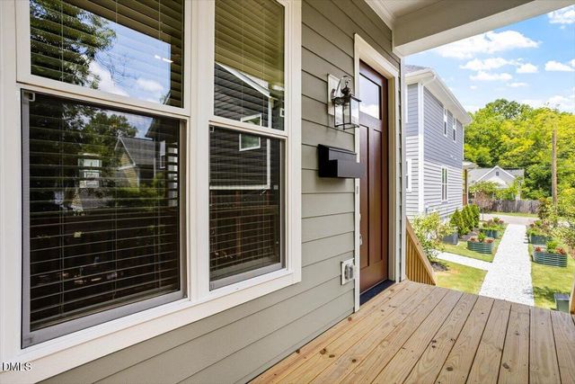 320 Gray Avenue C, Durham, NC 27701