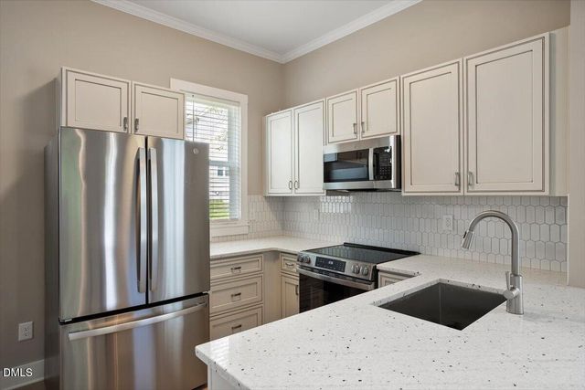 320 Gray Avenue C, Durham, NC 27701