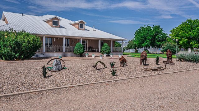 40 LA BAJADA Road, Los Lunas, NM 87031