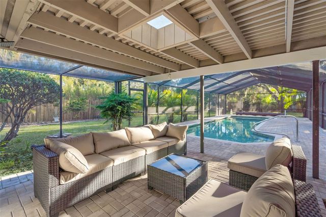 4916 HIDDEN OAKS TRAIL, Sarasota, FL 34232