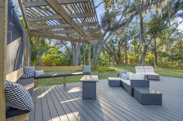 4916 HIDDEN OAKS TRAIL, Sarasota, FL 34232