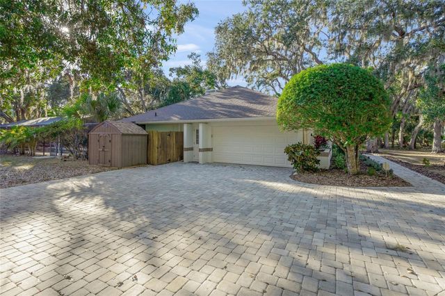 4916 HIDDEN OAKS TRAIL, Sarasota, FL 34232
