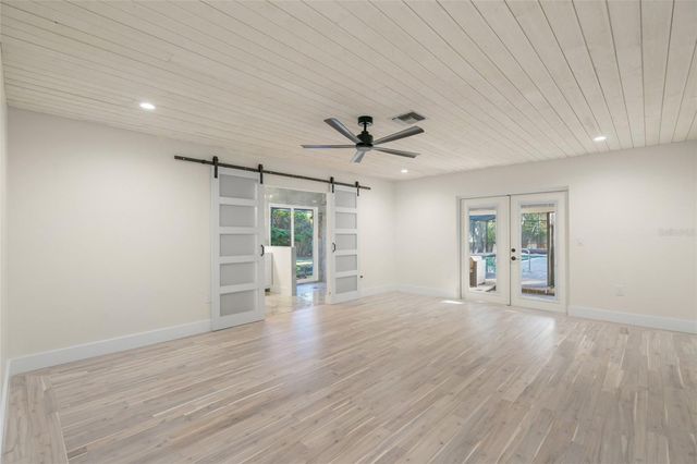 4916 HIDDEN OAKS TRAIL, Sarasota, FL 34232