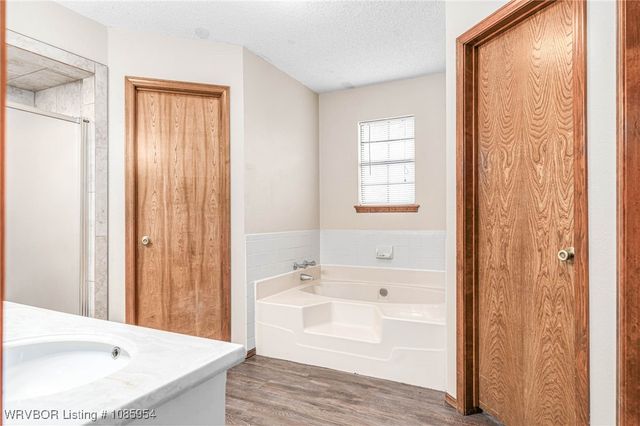 8107 Williamsburg Road, Fort Smith, AR 72903