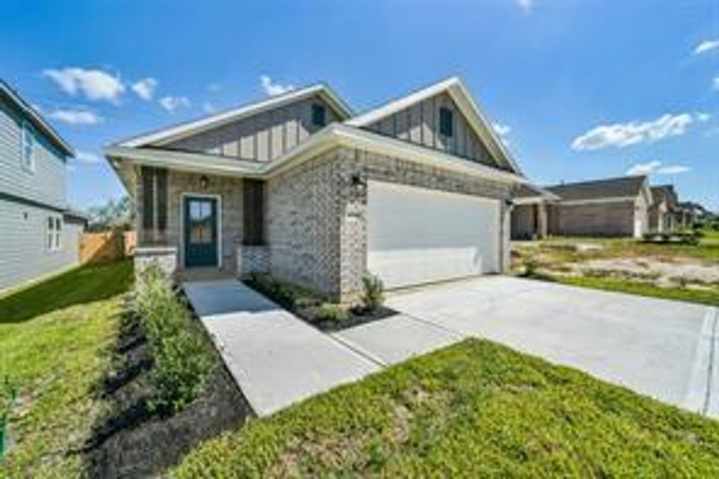 40708 Pessi Road, Magnolia, TX 77354