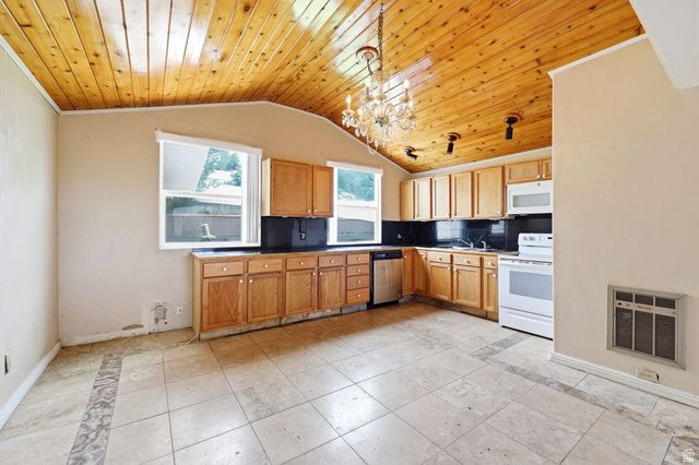 11095 S 2125 E, Sandy, UT 84092