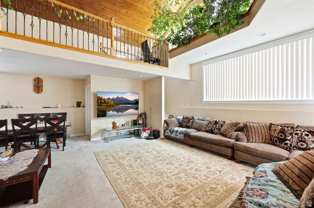 11095 S 2125 E, Sandy, UT 84092