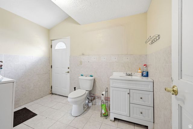 11095 S 2125 E, Sandy, UT 84092