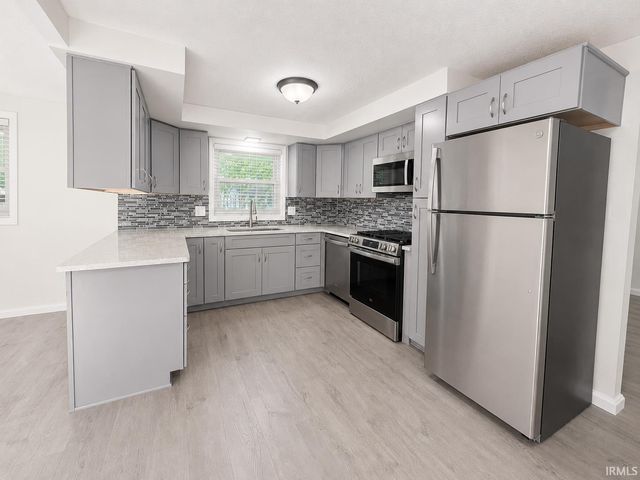 3516 Ivy League Drive, Fort Wayne, IN 46805