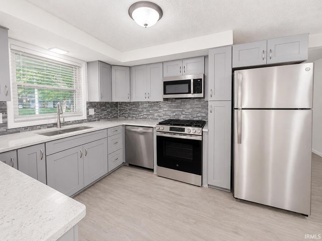 3516 Ivy League Drive, Fort Wayne, IN 46805