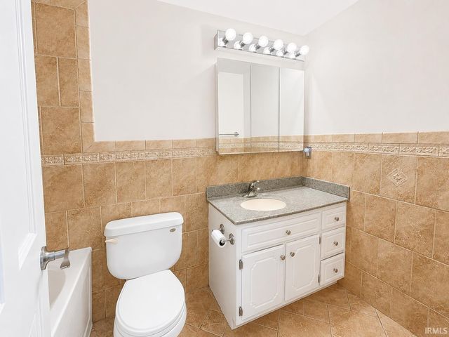 3516 Ivy League Drive, Fort Wayne, IN 46805