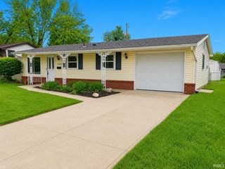 3516 Ivy League Drive, Fort Wayne, IN 46805