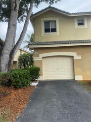 2482 Cordoba Bend, Weston, FL 33327