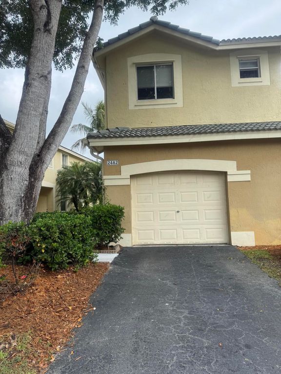 2482 Cordoba Bend, Weston, FL 33327