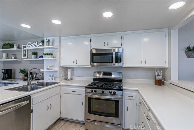 200 Village Circle, Lompoc, CA 93436