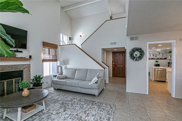 200 Village Circle, Lompoc, CA 93436