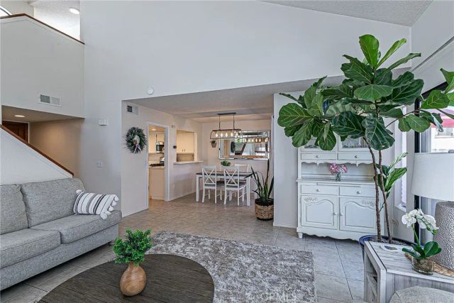 200 Village Circle, Lompoc, CA 93436