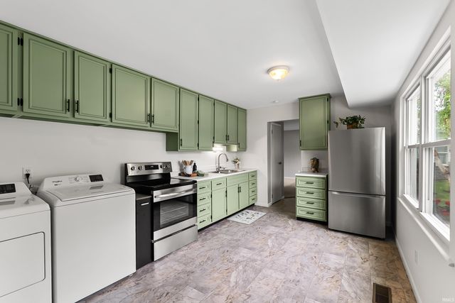 7133 Strawberry Drive, Fort Wayne, IN 46825