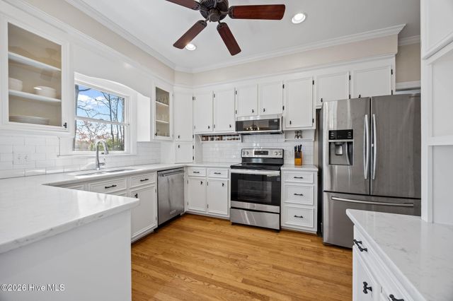 705 Kempton Drive, Greenville, NC 27834