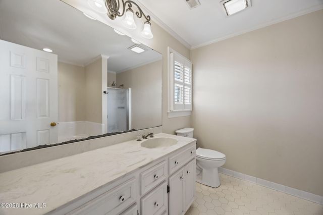 705 Kempton Drive, Greenville, NC 27834