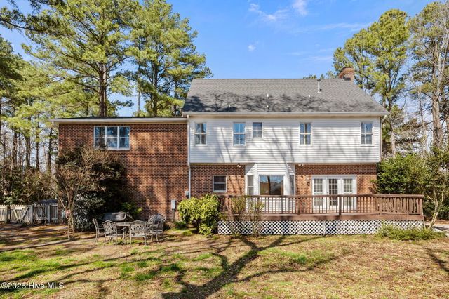 705 Kempton Drive, Greenville, NC 27834