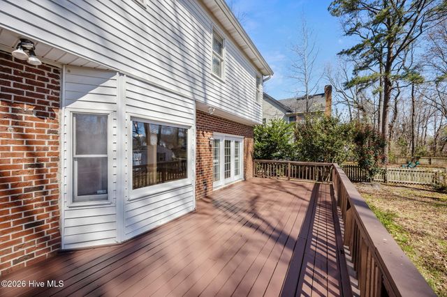 705 Kempton Drive, Greenville, NC 27834