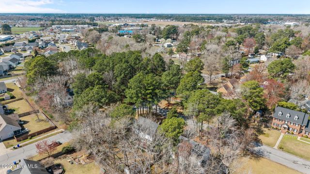 705 Kempton Drive, Greenville, NC 27834