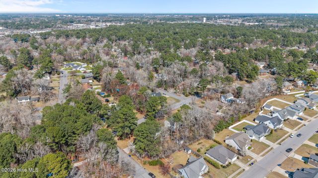 705 Kempton Drive, Greenville, NC 27834