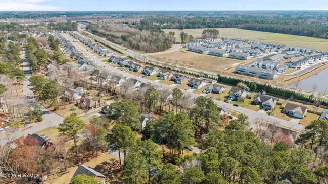 705 Kempton Drive, Greenville, NC 27834