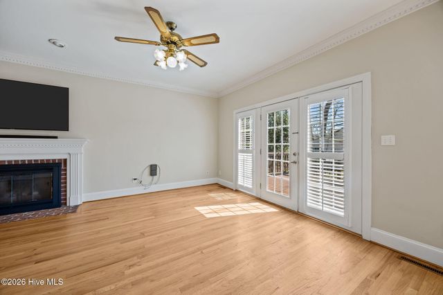 705 Kempton Drive, Greenville, NC 27834