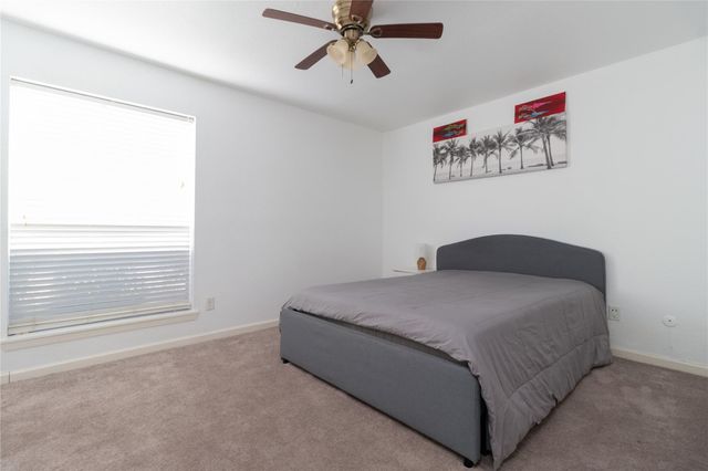 6202 Skyline Drive 29, Houston, TX 77057