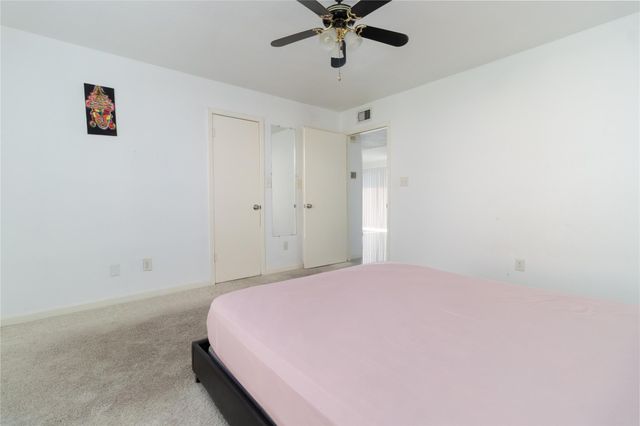 6202 Skyline Drive 29, Houston, TX 77057