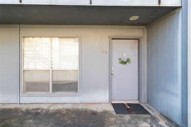 6202 Skyline Drive 29, Houston, TX 77057