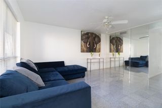 6202 Skyline Drive 29, Houston, TX 77057