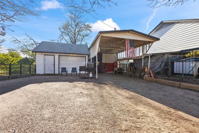 124 Westvue Street, Terrell, TX 75160