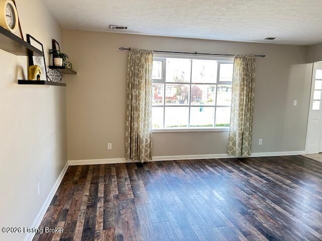 2009 Meadowgate Ln, Louisville, KY 40223