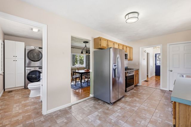 32 Marshall St, Tewksbury, MA 01876