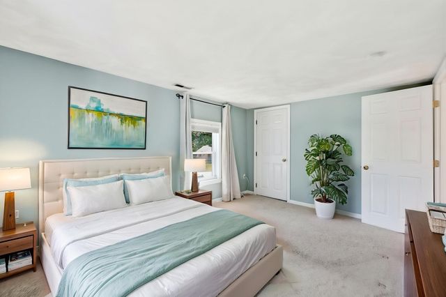 32 Marshall St, Tewksbury, MA 01876