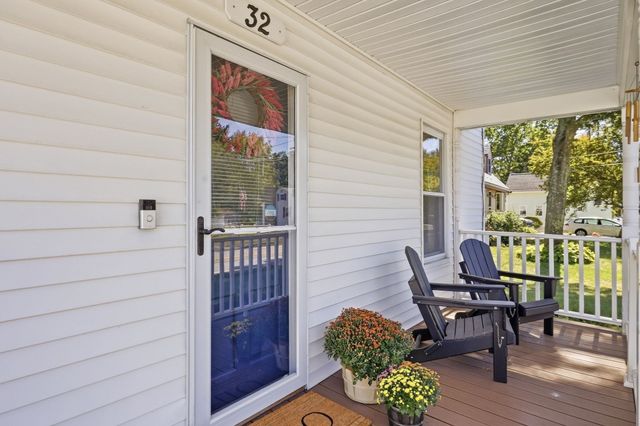 32 Marshall St, Tewksbury, MA 01876