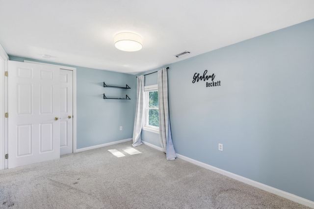 32 Marshall St, Tewksbury, MA 01876