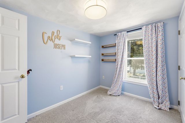 32 Marshall St, Tewksbury, MA 01876