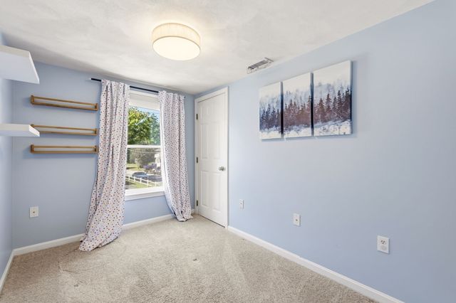 32 Marshall St, Tewksbury, MA 01876