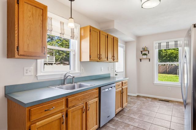 32 Marshall St, Tewksbury, MA 01876